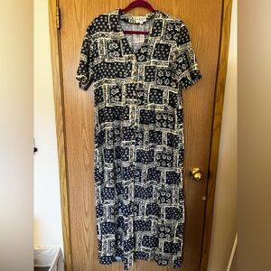 Vintage Navy and Cream Patterned Dress